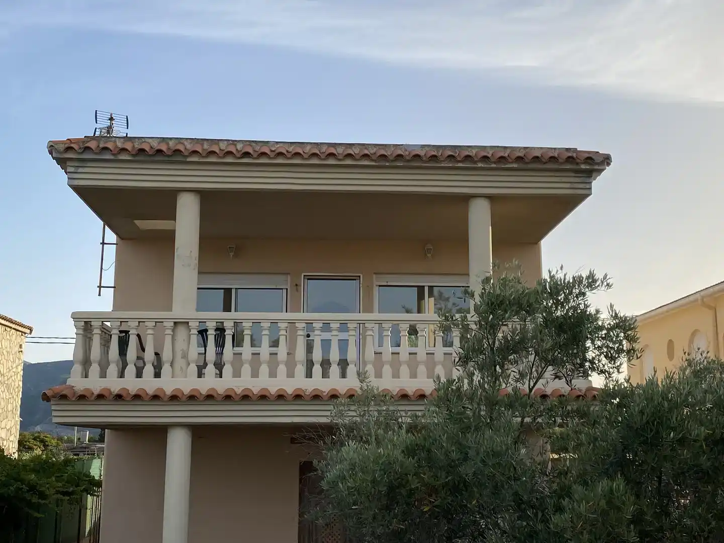 Vista exterior de Casa o chalet de alquiler en Tavernes de la Valldigna con Jardín privado y Amueblado