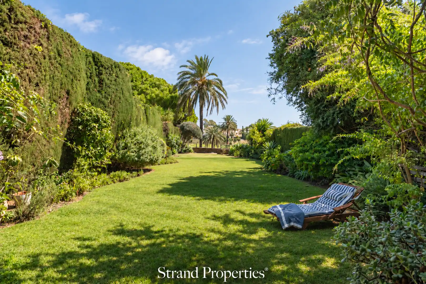Casa con terraza en venta en San Pedro de Alcántara, imagen 2