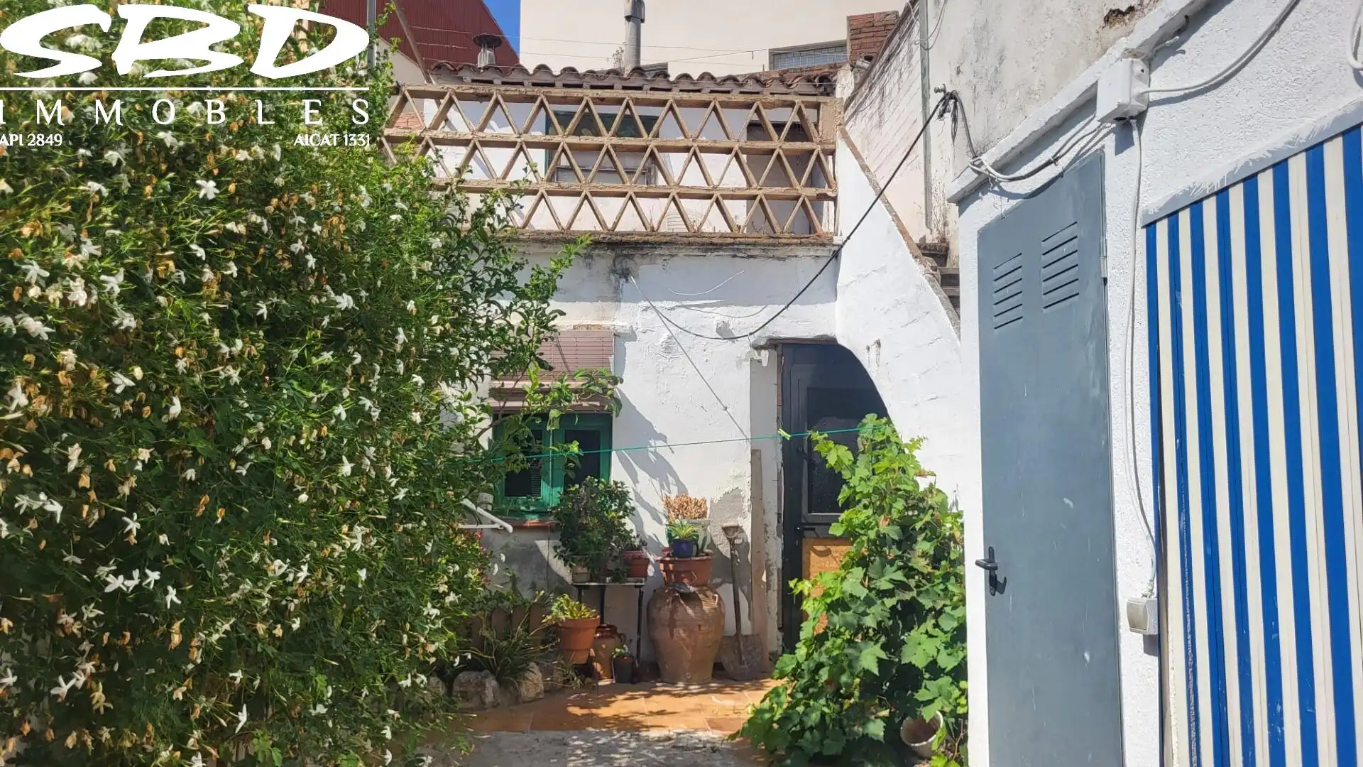 Vista exterior de Casa o chalet en venta en Sabadell