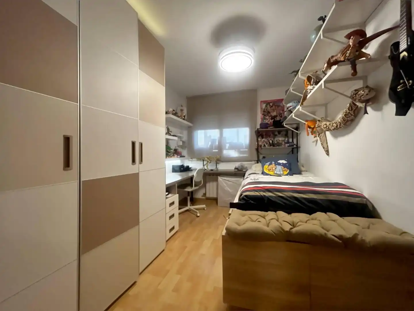 Schlafzimmer von Wohnung zum Verkauf in Lleida mit Klimaanlage, Heizung und Parkett