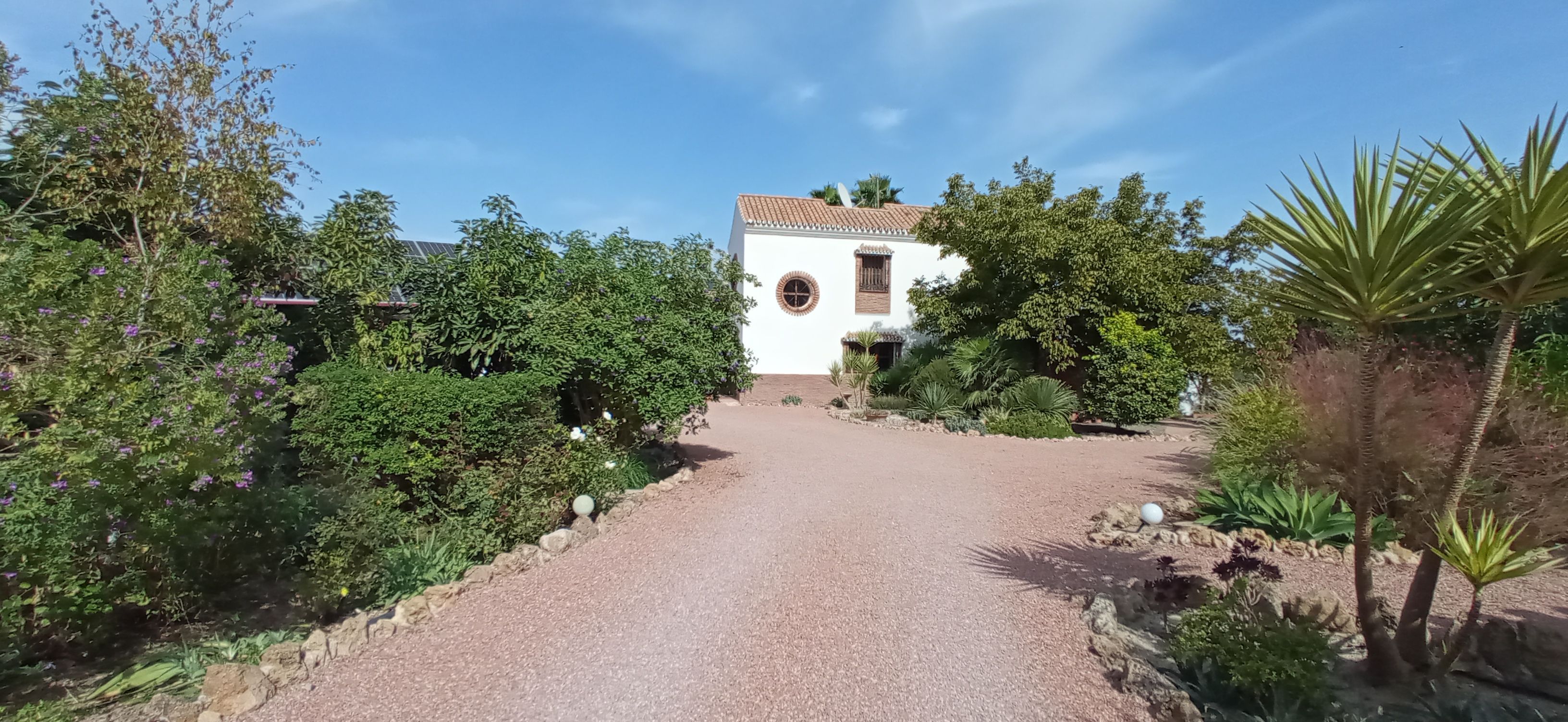 Exterior view of Country house for sale in Coín  with Air Conditioner, Private garden and Terrace