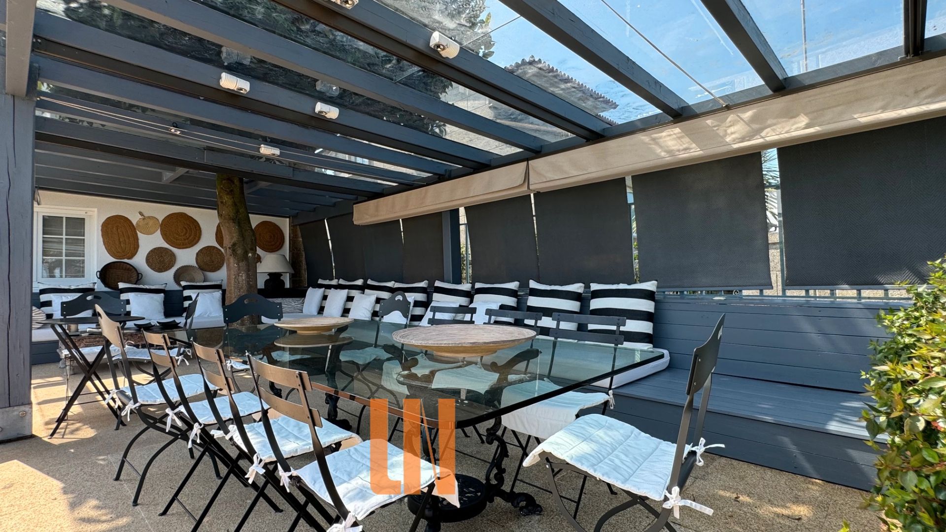 Terrassa de Casa o xalet en venda en O Grove   amb Aire condicionat, Calefacció i Jardí privat