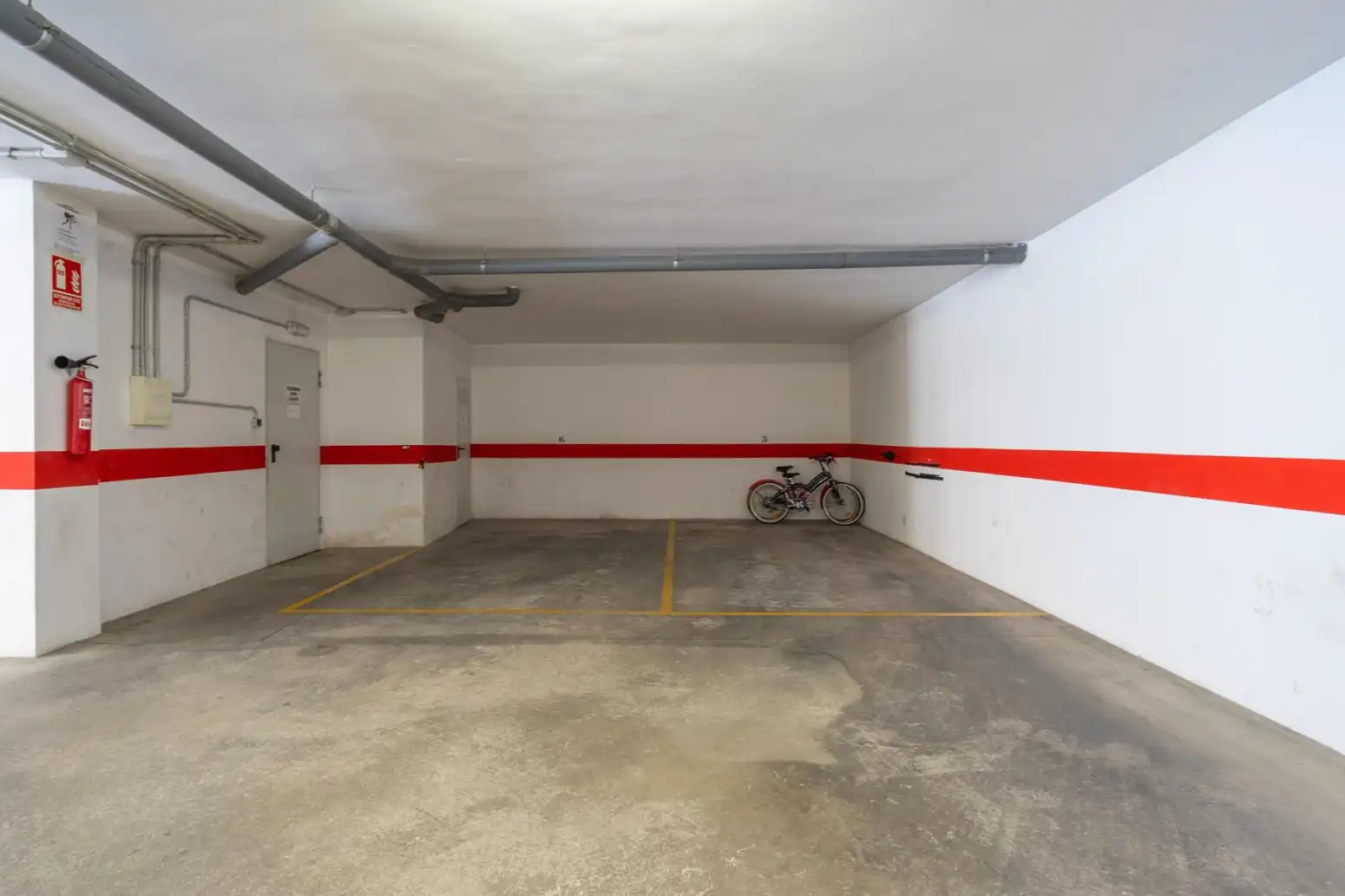 Parkplatz von Wohnung zum Verkauf in Archena mit Klimaanlage, Heizung und Abstellraum