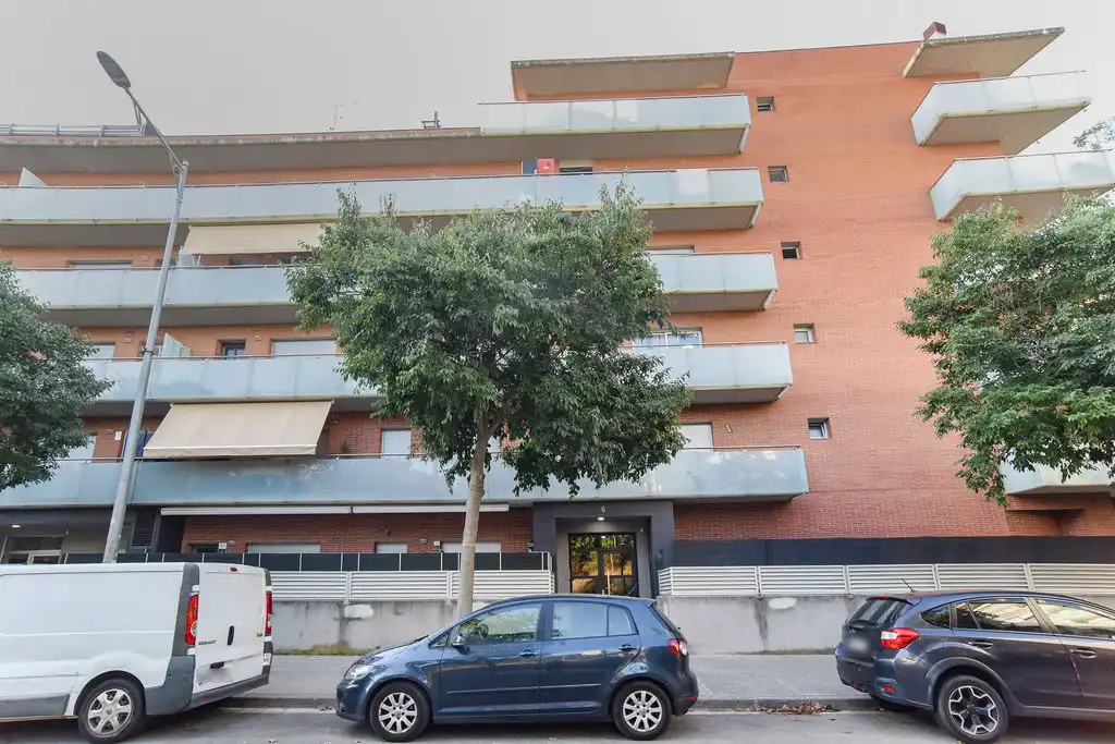 Vista exterior de Pis en venda en Mataró amb Piscina