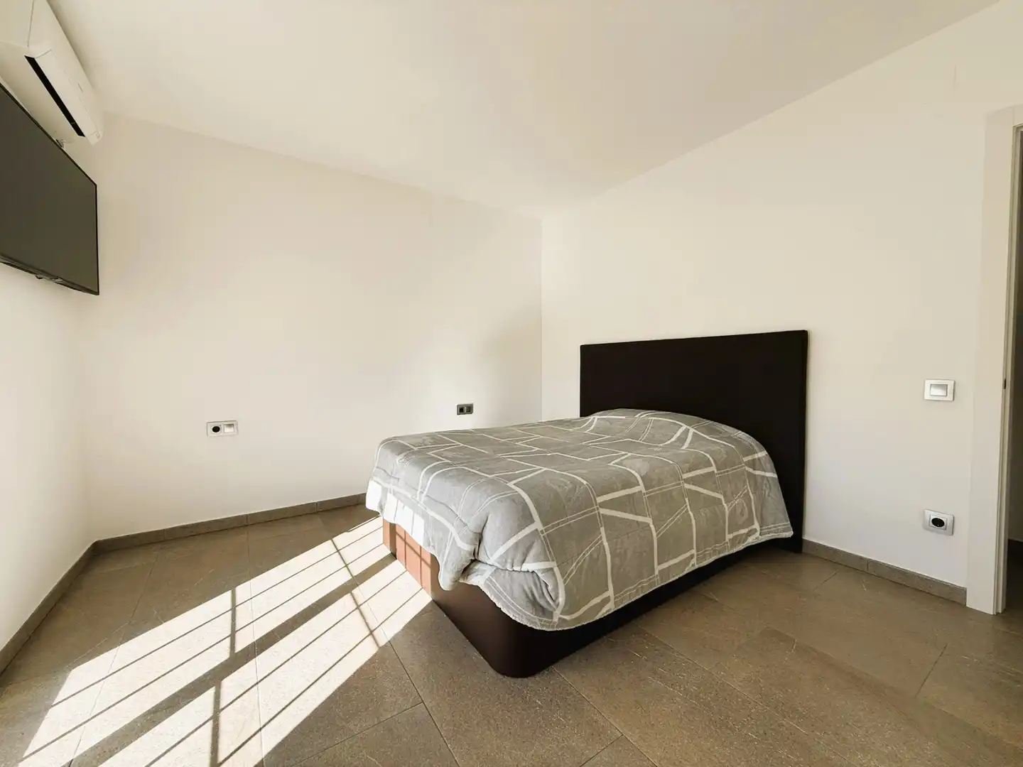 Habitación de Casa o chalet en venta en Lliçà d'Amunt con Aire acondicionado, Calefacción y Jardín privado
