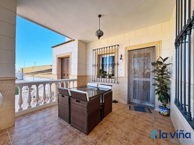 Casa-chalet en Venta en La Roda de Andalucía