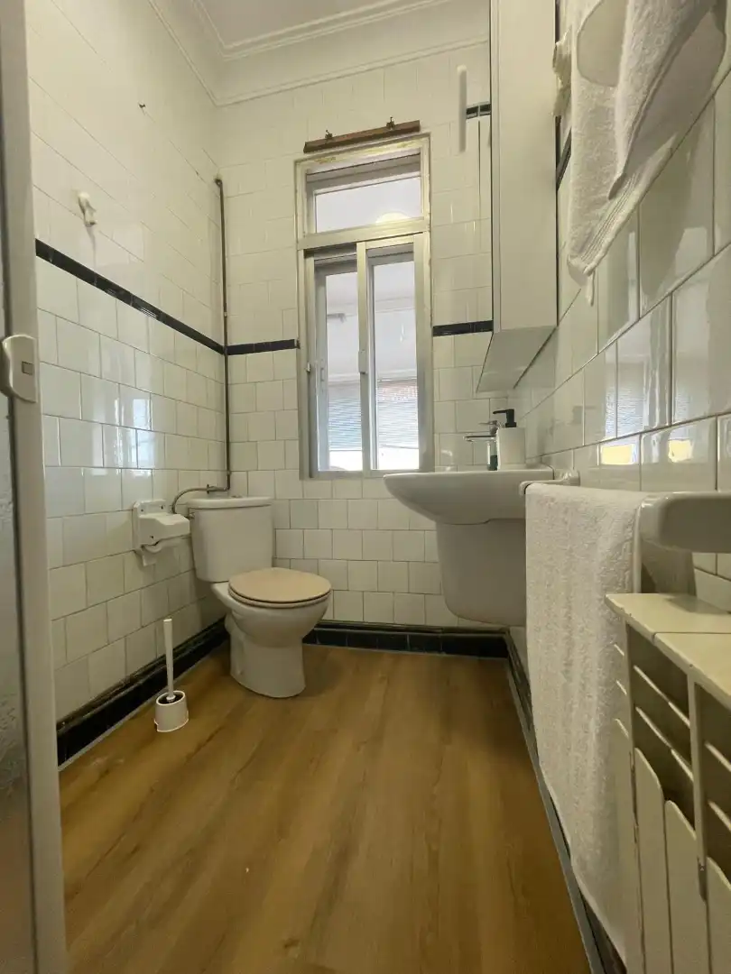 Bathroom of Flat for rent in Ferrol  with Heating, Terrace and Furnished
