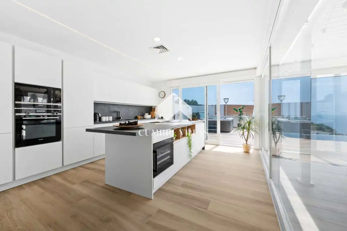 Cocina de Casa o chalet en venta en Almuñécar con Jardín privado, Terraza y Trastero