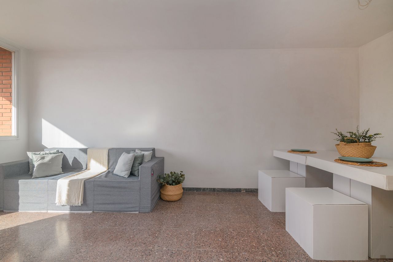 Sala d'estar de Pis en venda en Sant Boi de Llobregat amb Balcó