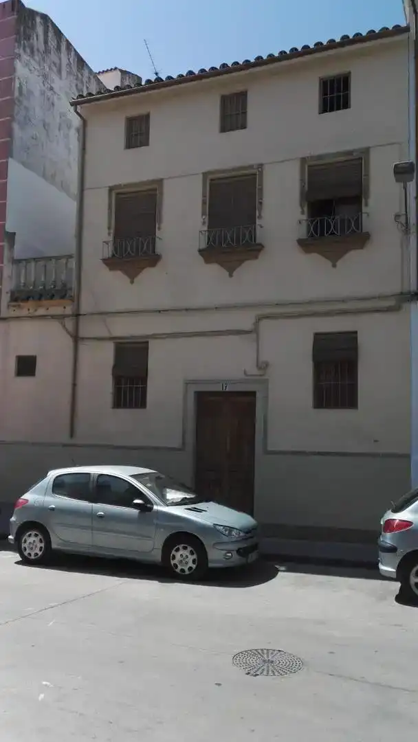 Vista exterior de Casa adosada en venda en Rute, Córdoba