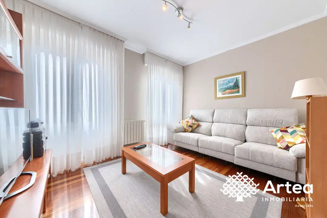 Living room of Flat for sale in Portugalete  with Heating and Balcony