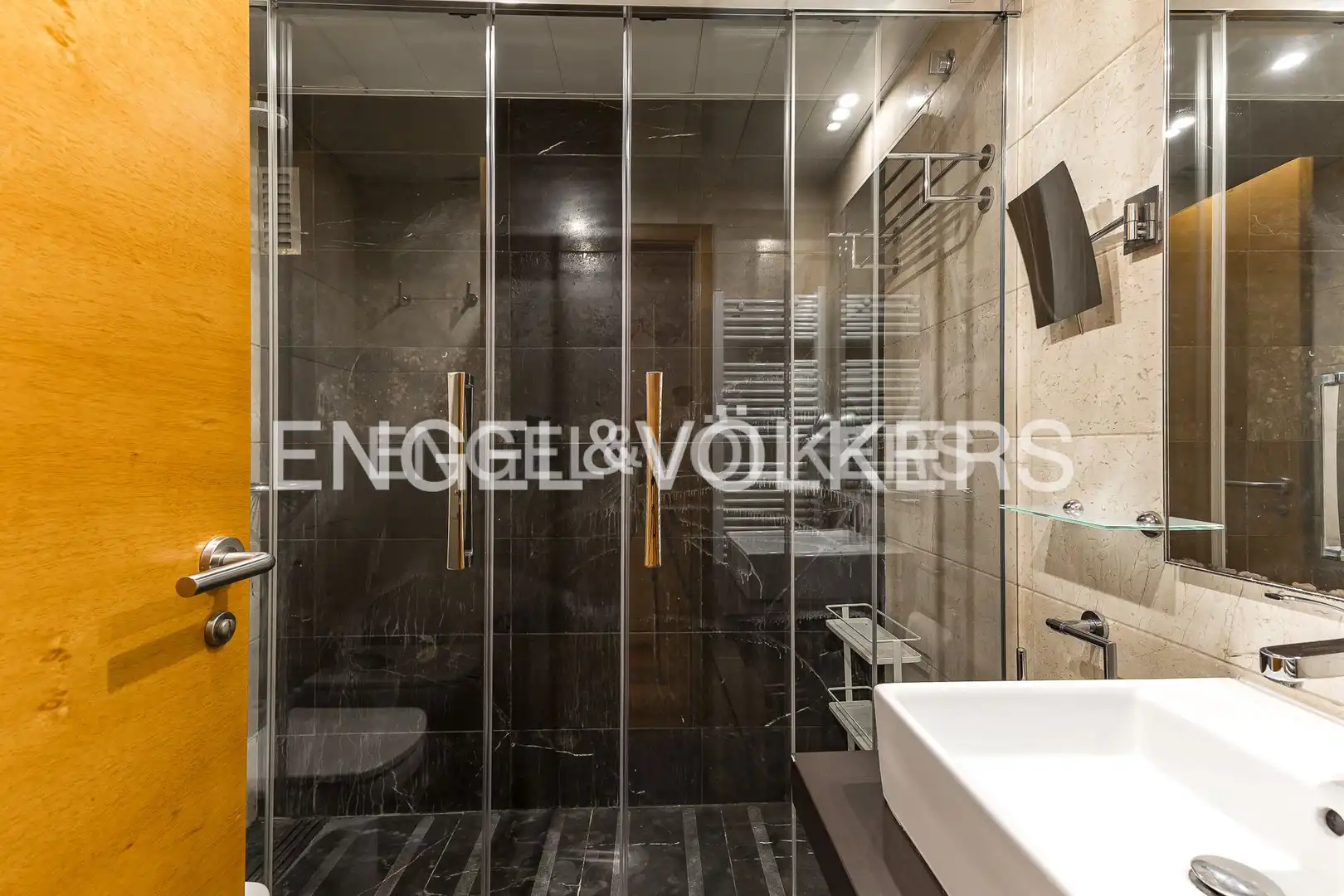Appartamento con terrazza in vendita a Eixample, imagen 16