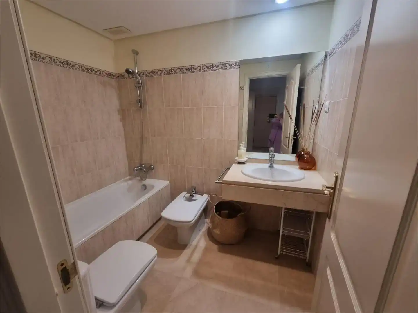 Bany de Pis de lloguer en Marbella amb Aire condicionat i Piscina