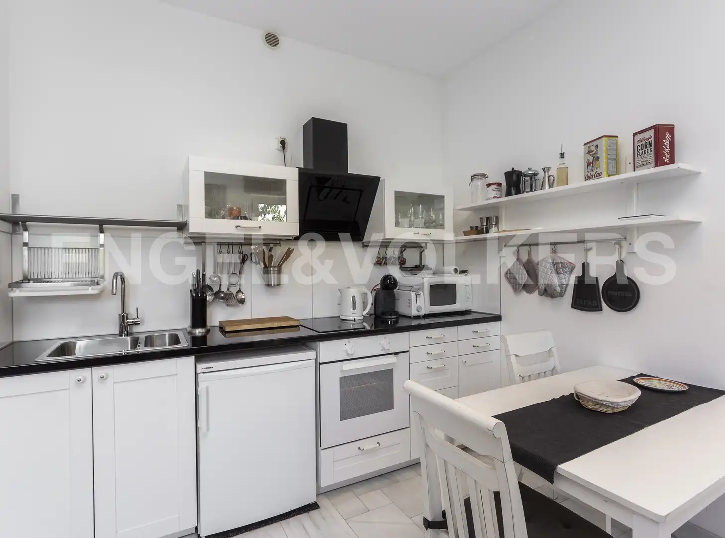 Cuina de Casa o xalet en venda en Calafell amb Aire condicionat, Calefacció i Jardí privat