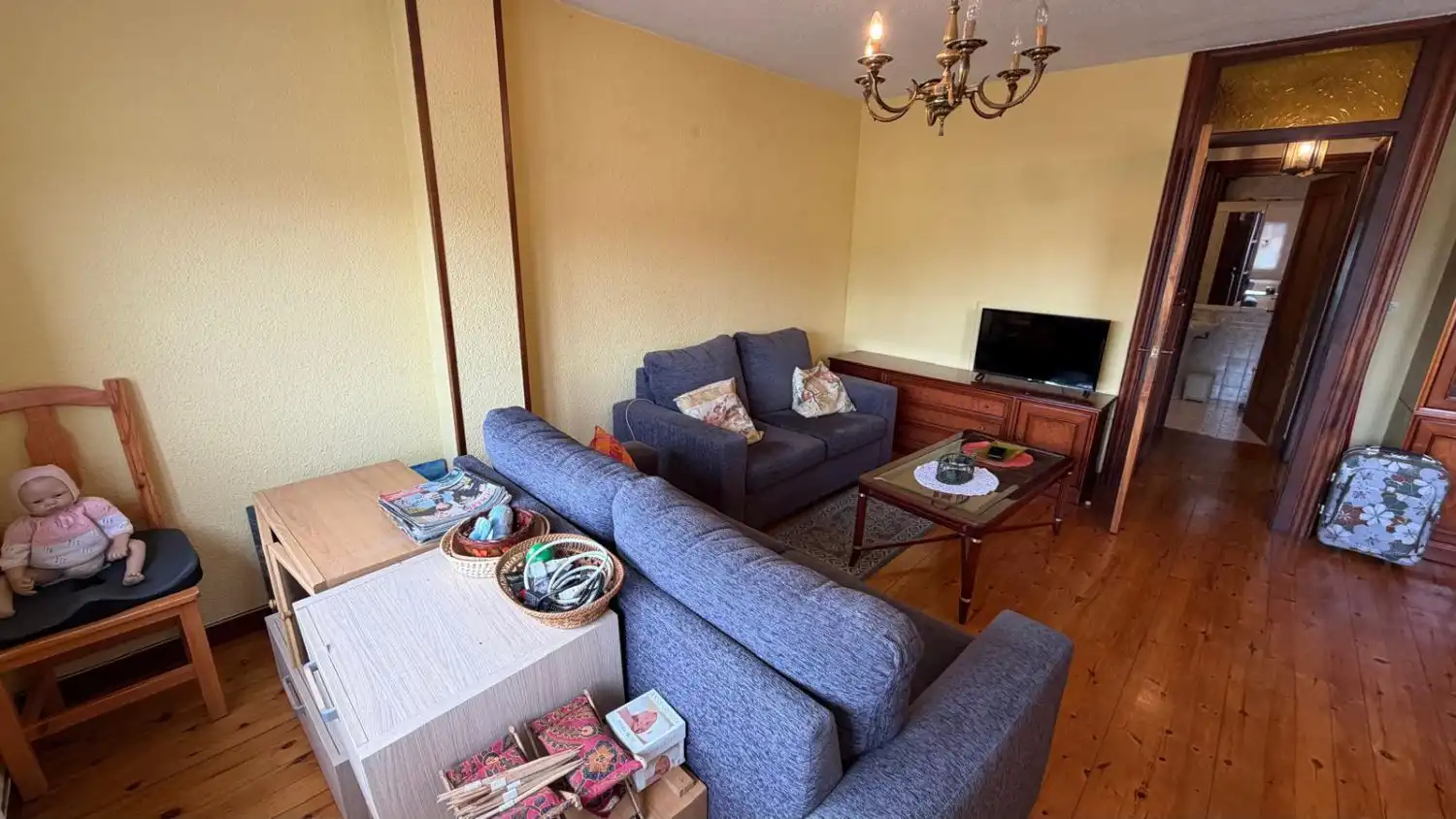 Sala de estar de Casa o chalet en venta en Bárcena de Cicero con Calefacción, Terraza y Trastero