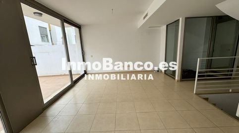 Foto 4 de Casa adosada de alquiler en Núcleo Urbano, La Pobla de Vallbona