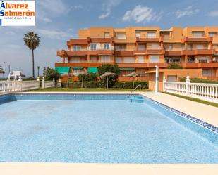 Piscina de Pis en venda en Salobreña amb Terrassa, Traster i Piscina comunitària