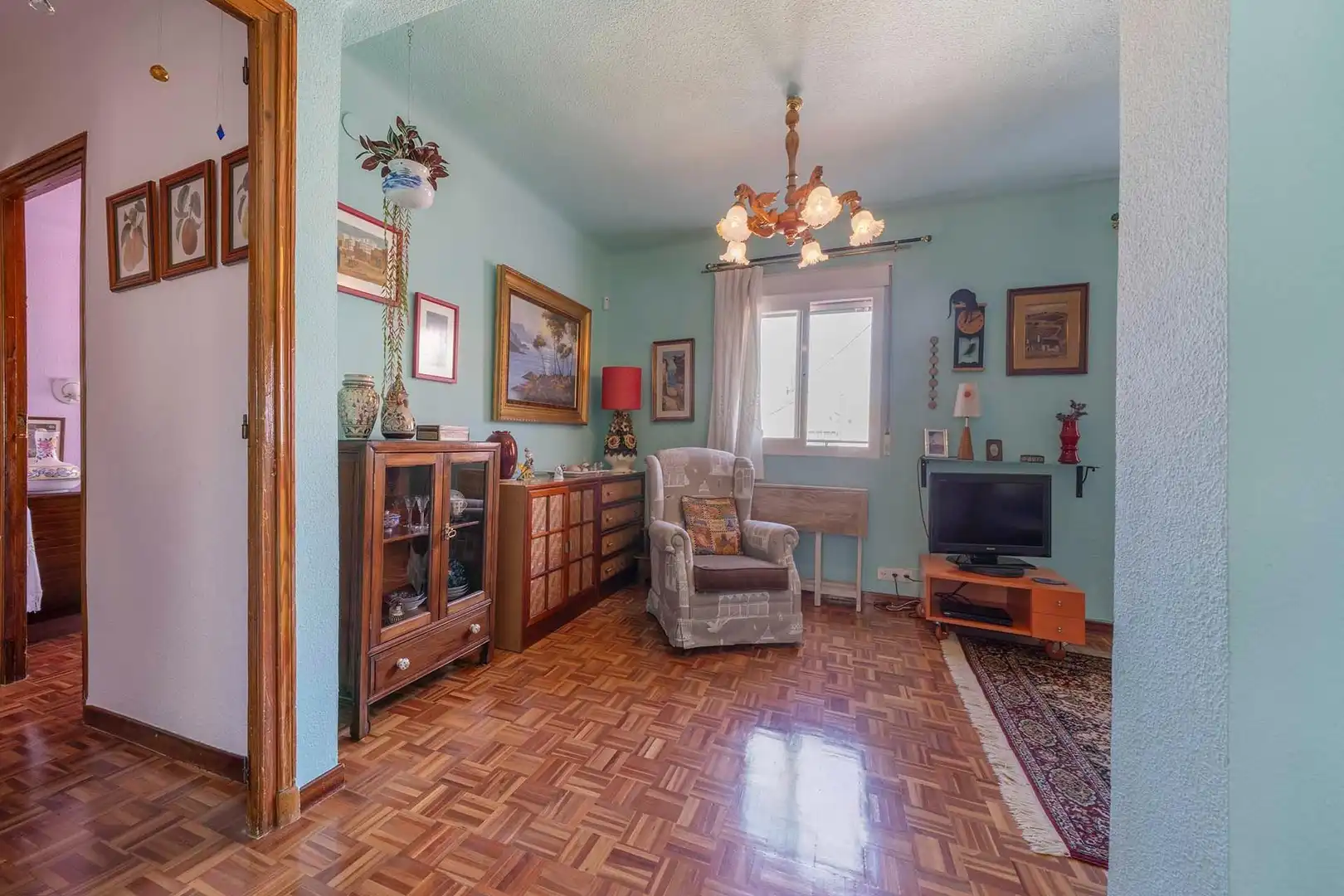 Sala de estar de Piso en venta en Madrid con Calefacción, Parquet y Trastero