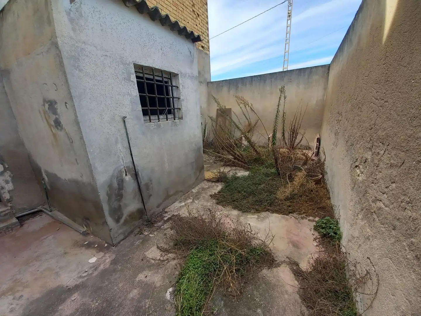 Nave industrial de alquiler en Algorós - El Derramador