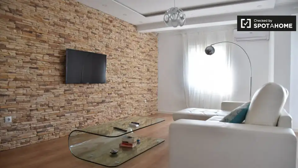 Sala d'estar de Pis de lloguer en Valencia amb Aire condicionat, Calefacció i Moblat