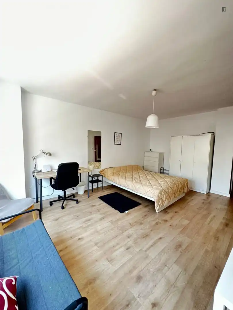 Habitación en Ensanche - Parque del Oeste