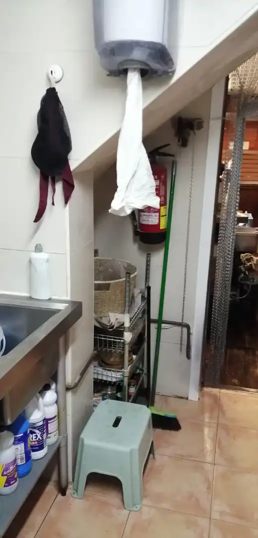 Cocina de Local en traspaso en Vilanova i la Geltrú con Aire acondicionado, Calefacción y Terraza