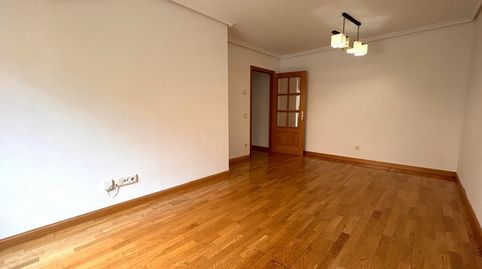 Foto 2 de Piso en venta en Cazalegas, Abrantes, Madrid Capital