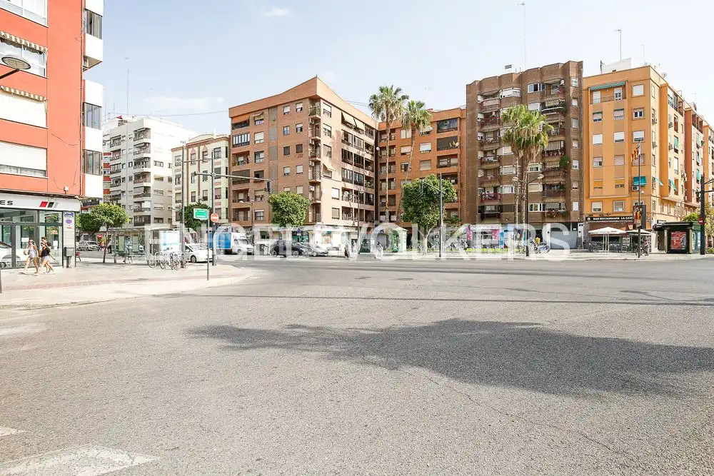 Vista exterior de Pis de lloguer en Valencia amb Aire condicionat, Calefacció i Moblat