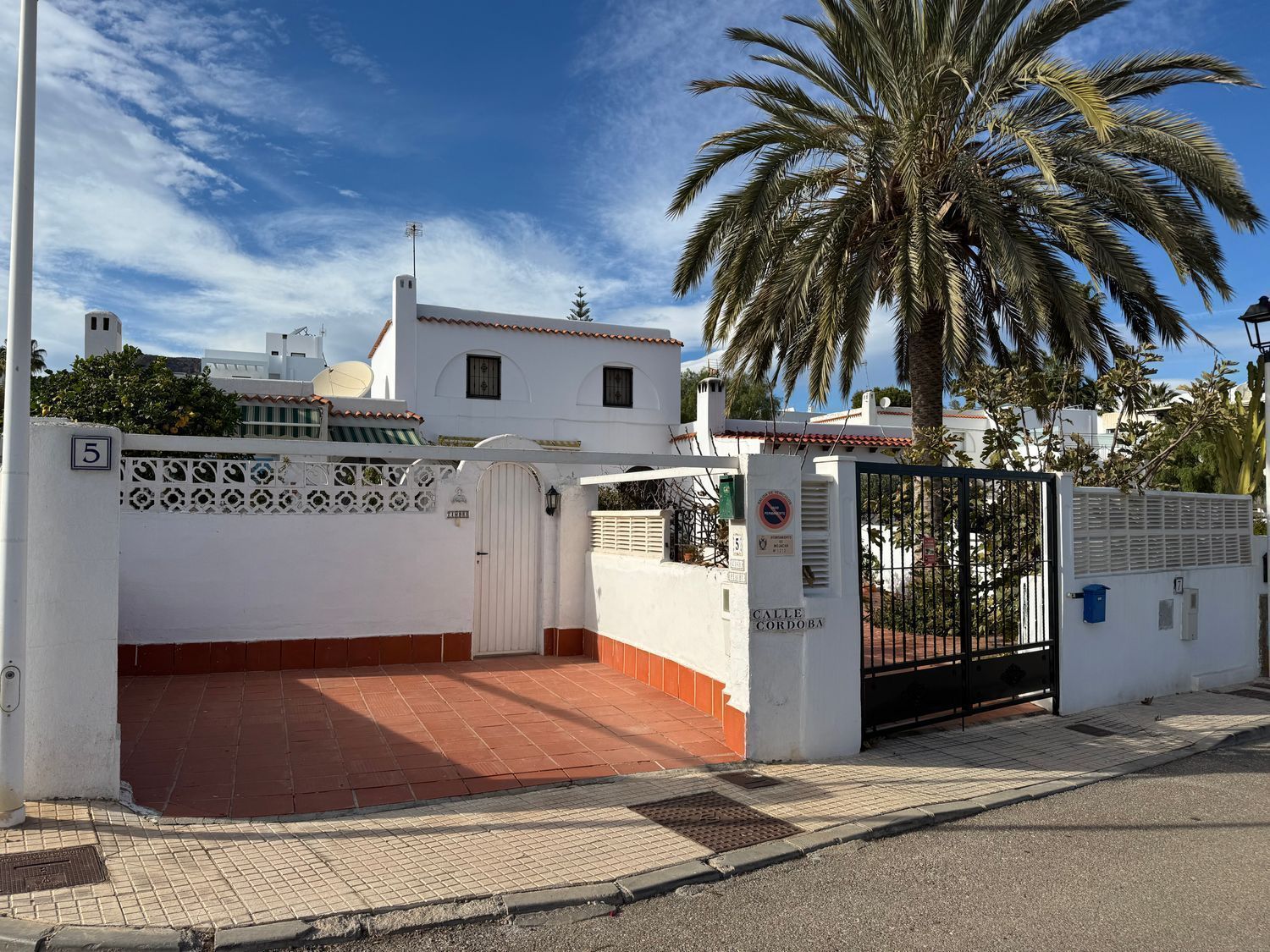 Exterior view of Single-family semi-detached for sale in Mojácar  with Air Conditioner, Terrace and Storage room