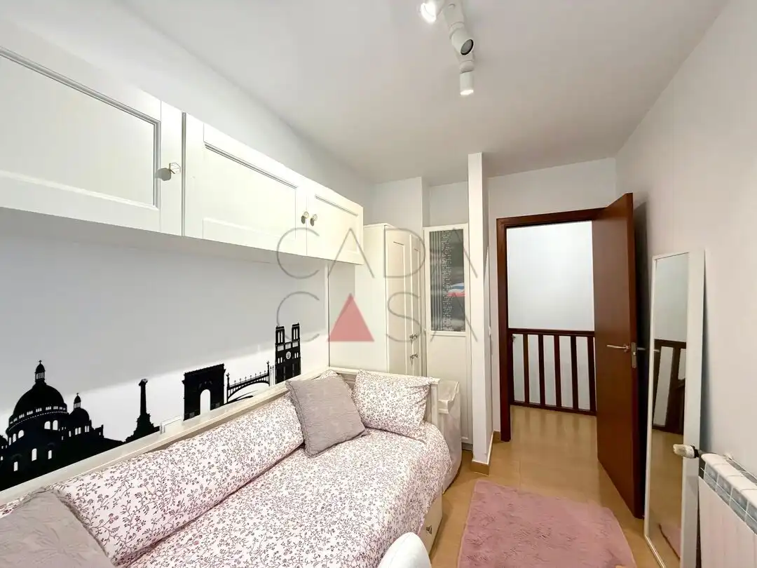 Schlafzimmer von Maisonette zum Verkauf in Miengo mit Heizung, Abstellraum und Möbliert