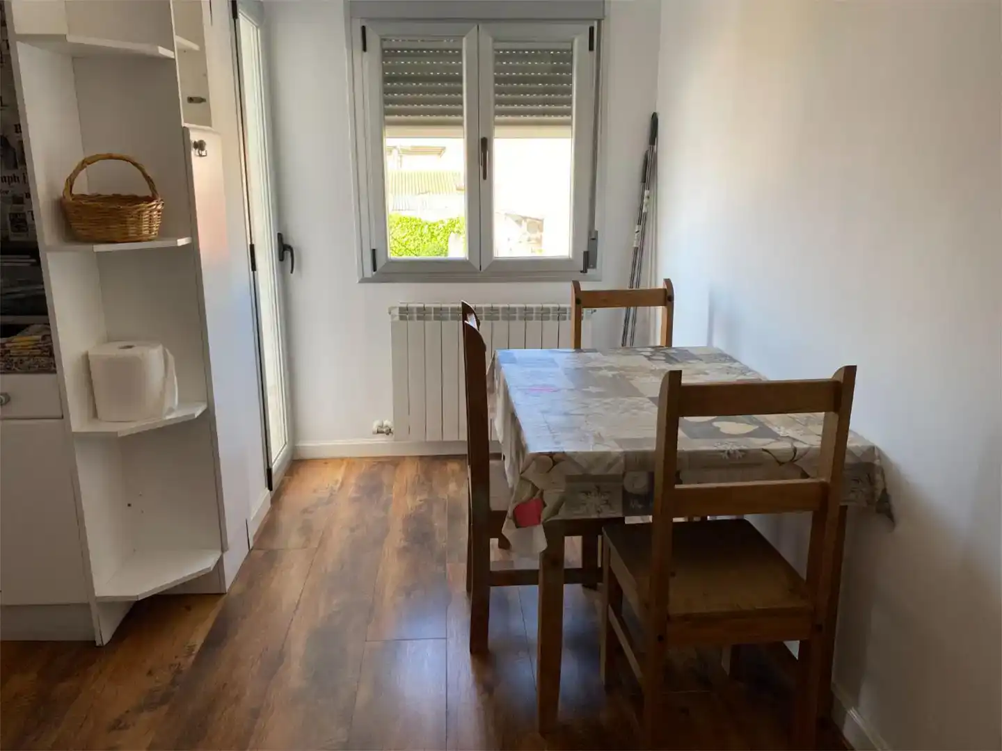 Menjador de Pis en venda en Ribaforada amb Jardí privat, Parquet i Traster