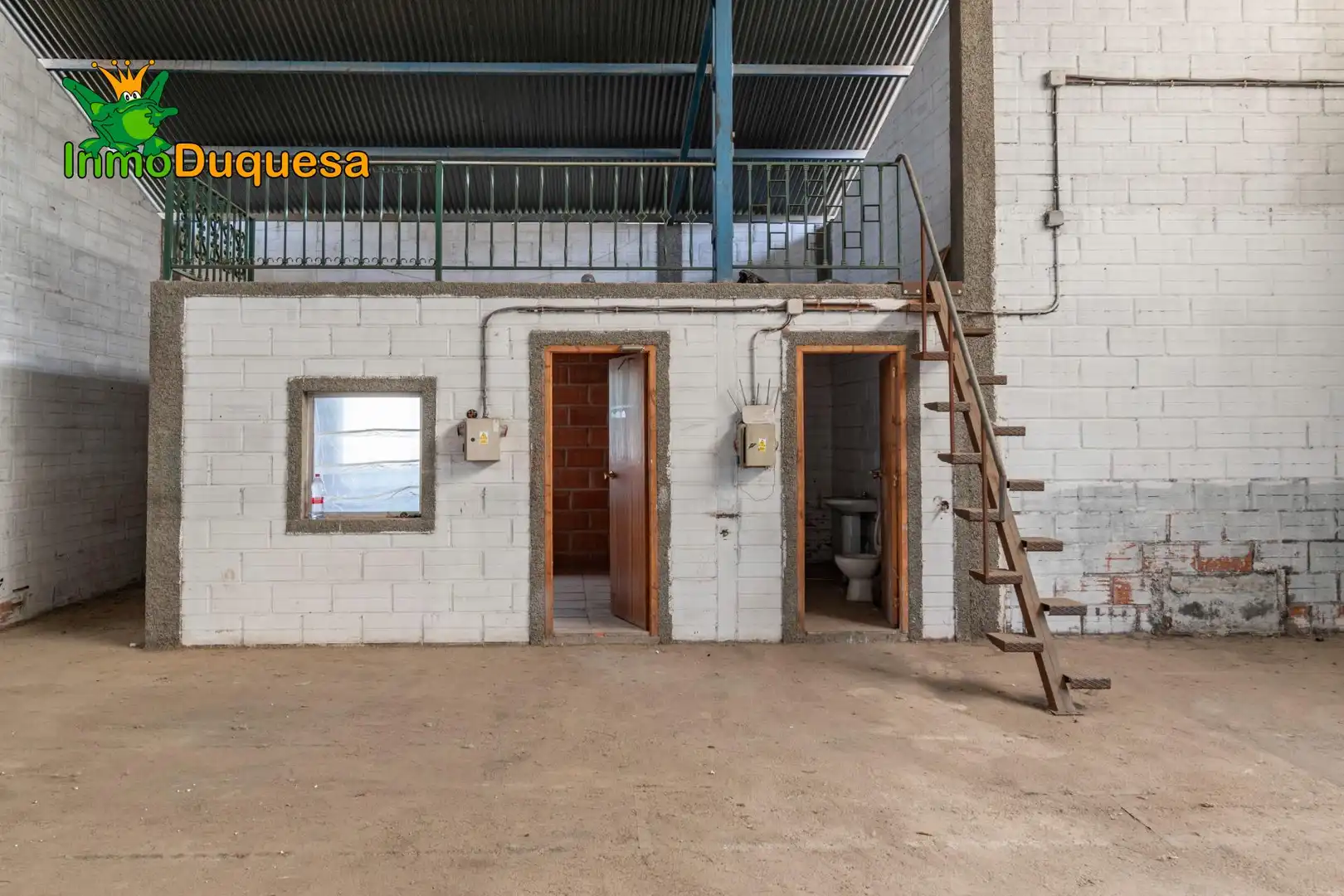 Industrial buildings for sale in Jun