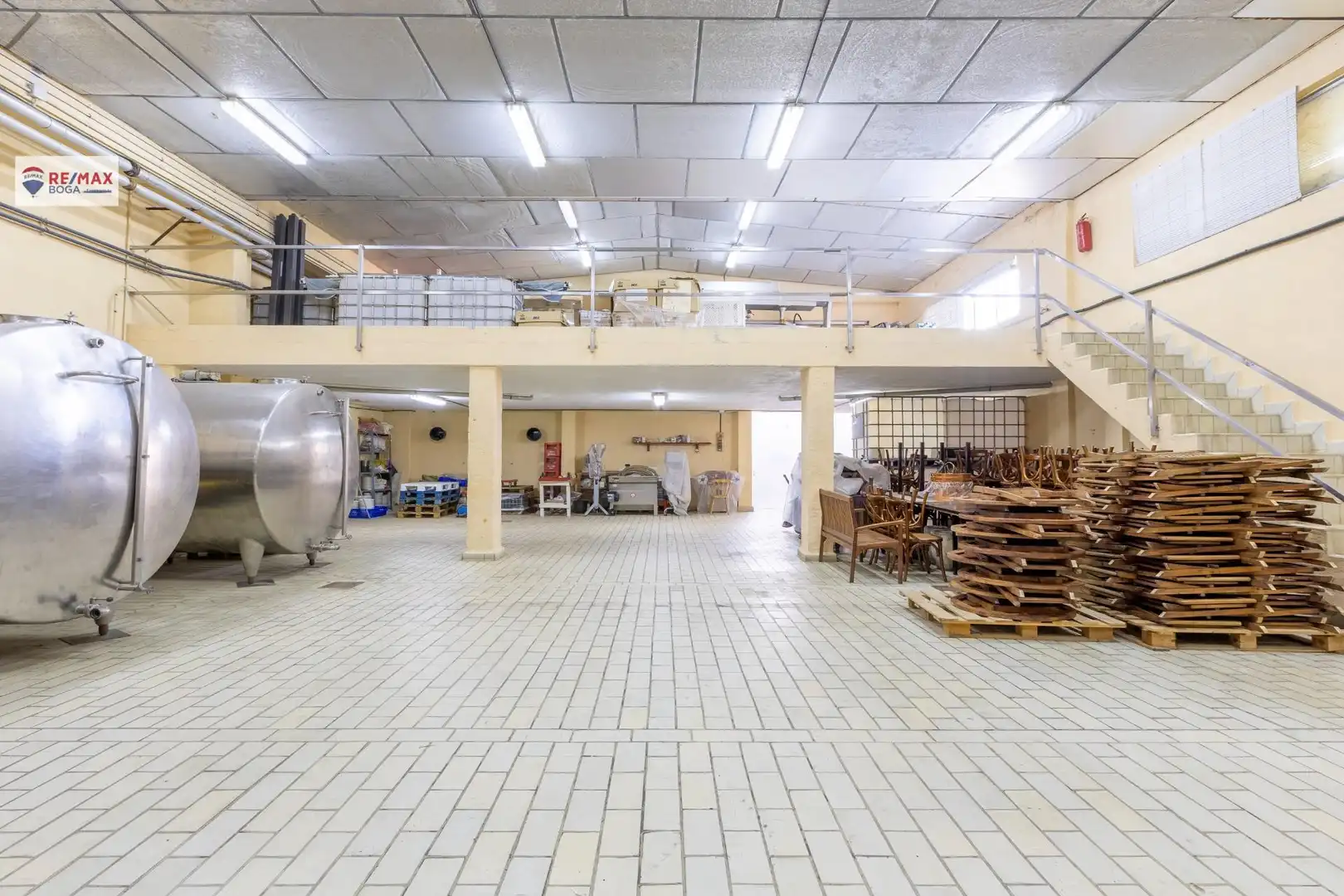 Cuina de Local en venda en Frómista  amb Aire condicionat i Moblat