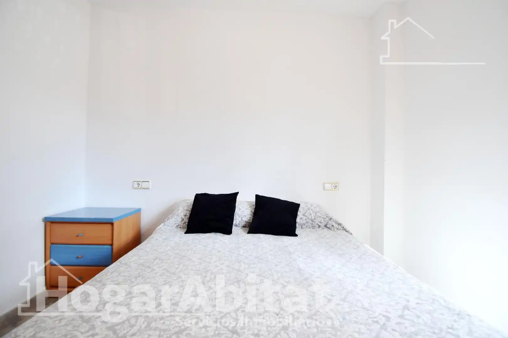 Schlafzimmer von Wohnung zum Verkauf in Piles mit Möbliert