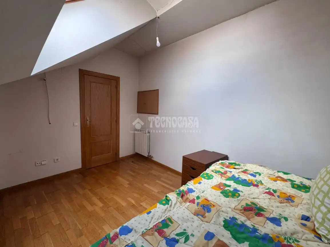 Bedroom of Flat for sale in León Capital   with Heating and Parquet flooring