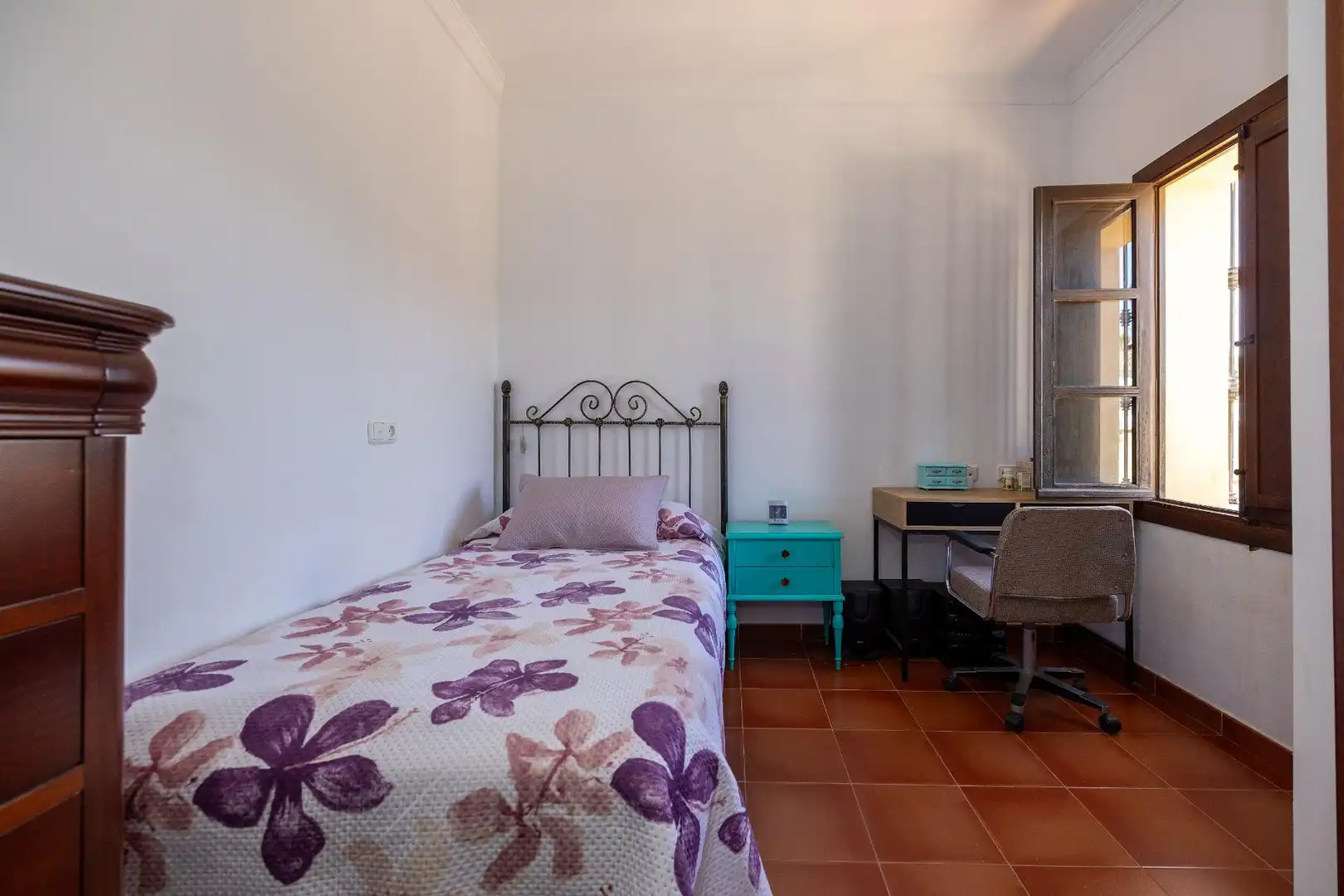 Dormitori de Casa o xalet en venda en Alhaurín de la Torre amb Jardí privat, Terrassa i Piscina