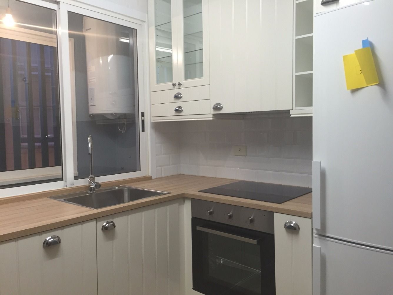 Kitchen of Flat to rent in Ferrol  with Heating, Parquet flooring and Oven