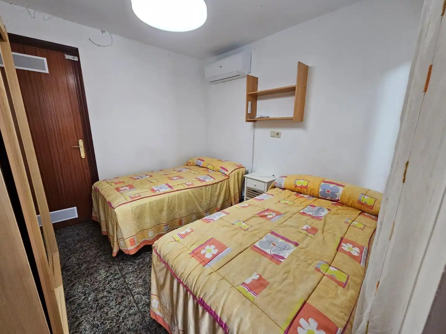 Dormitori de Casa adosada de lloguer en Los Barrios