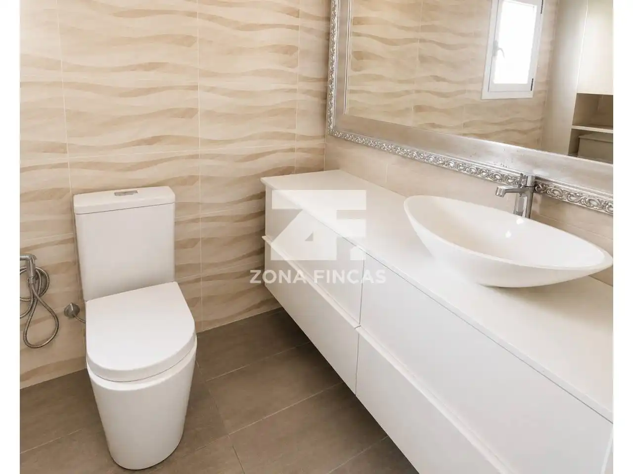 Bathroom of Flat for sale in Badalona  with Heating, Parquet flooring and Terrace
