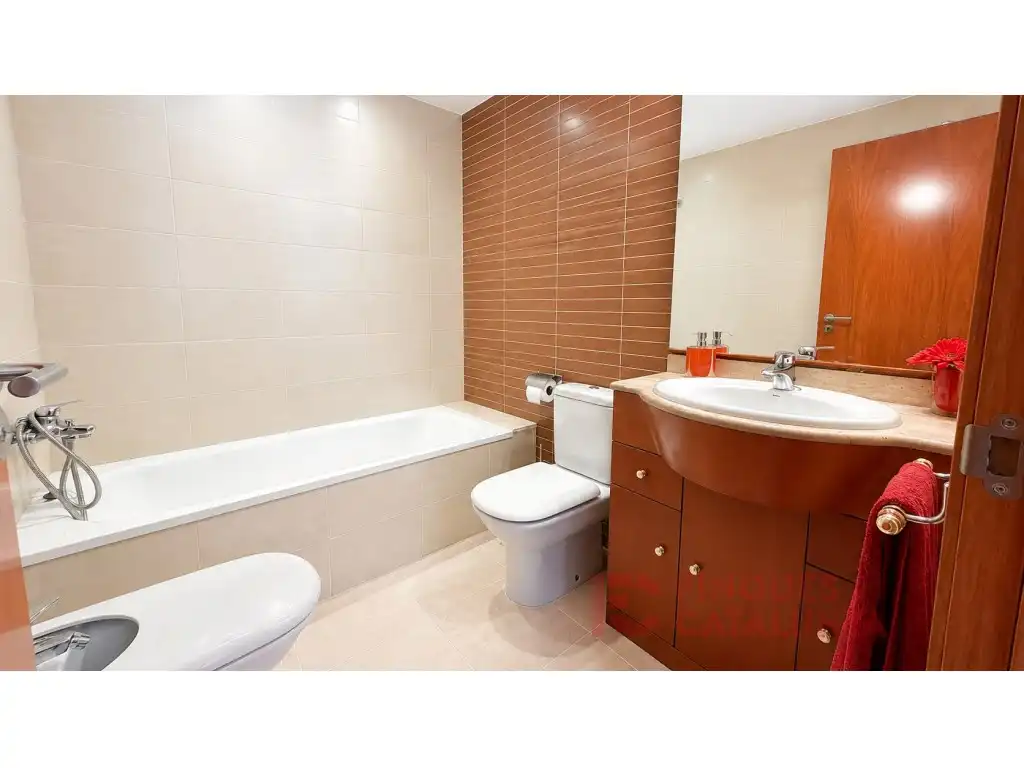 Bathroom of Houses for sale in Vilablareix  with Air Conditioner and Heating