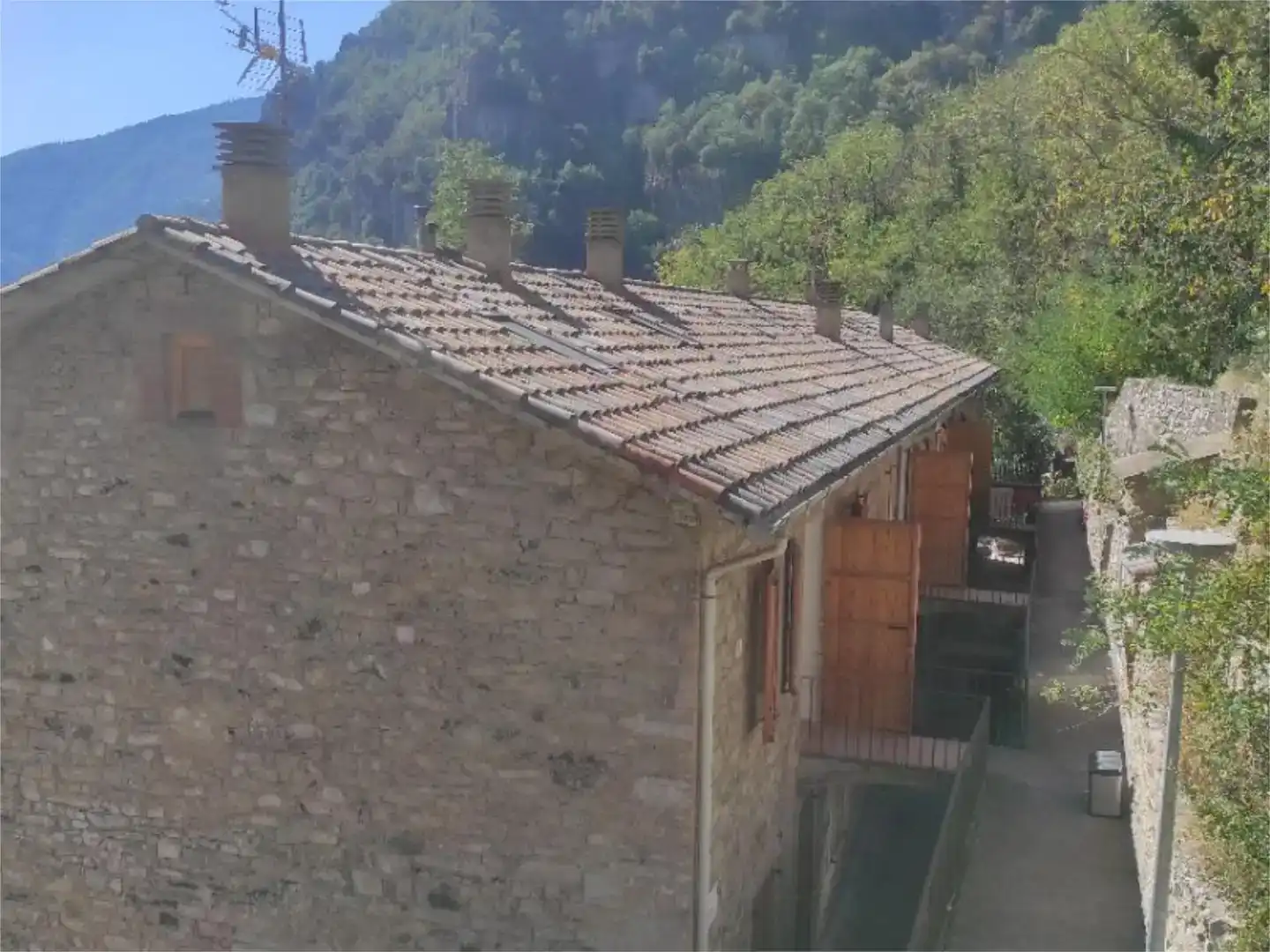 Vista exterior de Piso en venta en Cercs con Jardín privado y Amueblado