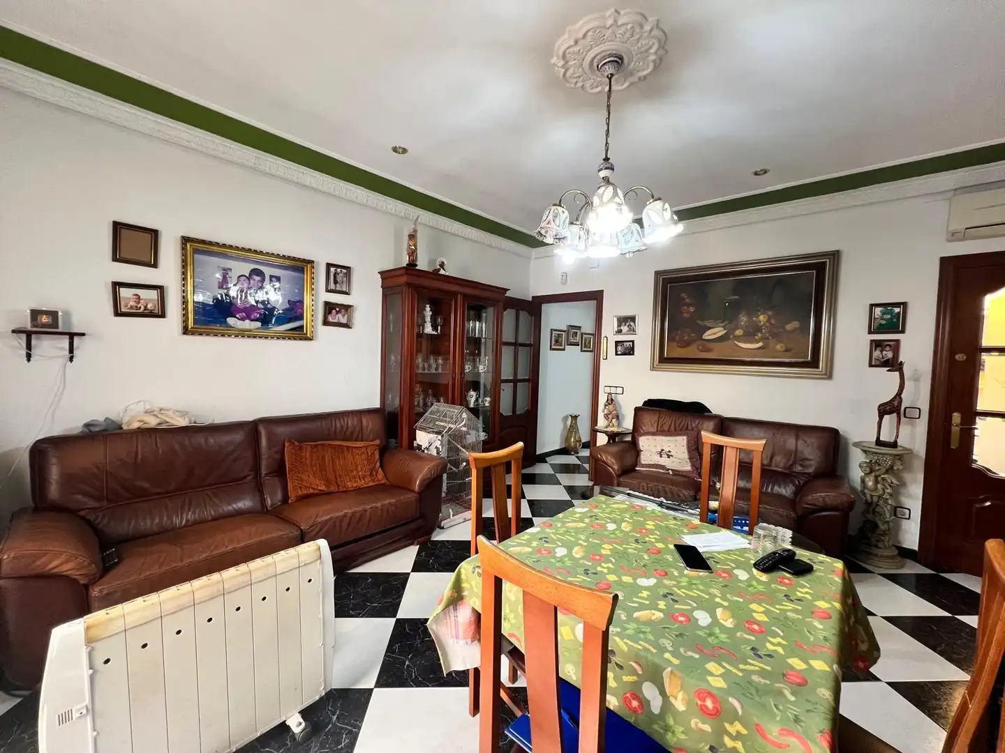 Sala d'estar de Casa o xalet en venda en Sabadell amb Aire condicionat, Jardí privat i Terrassa