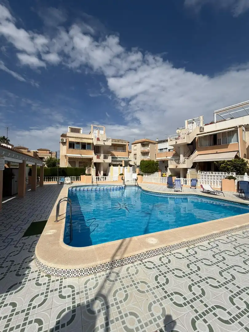Bungalow amb piscina en venda a Playa de los Locos, imagen 24