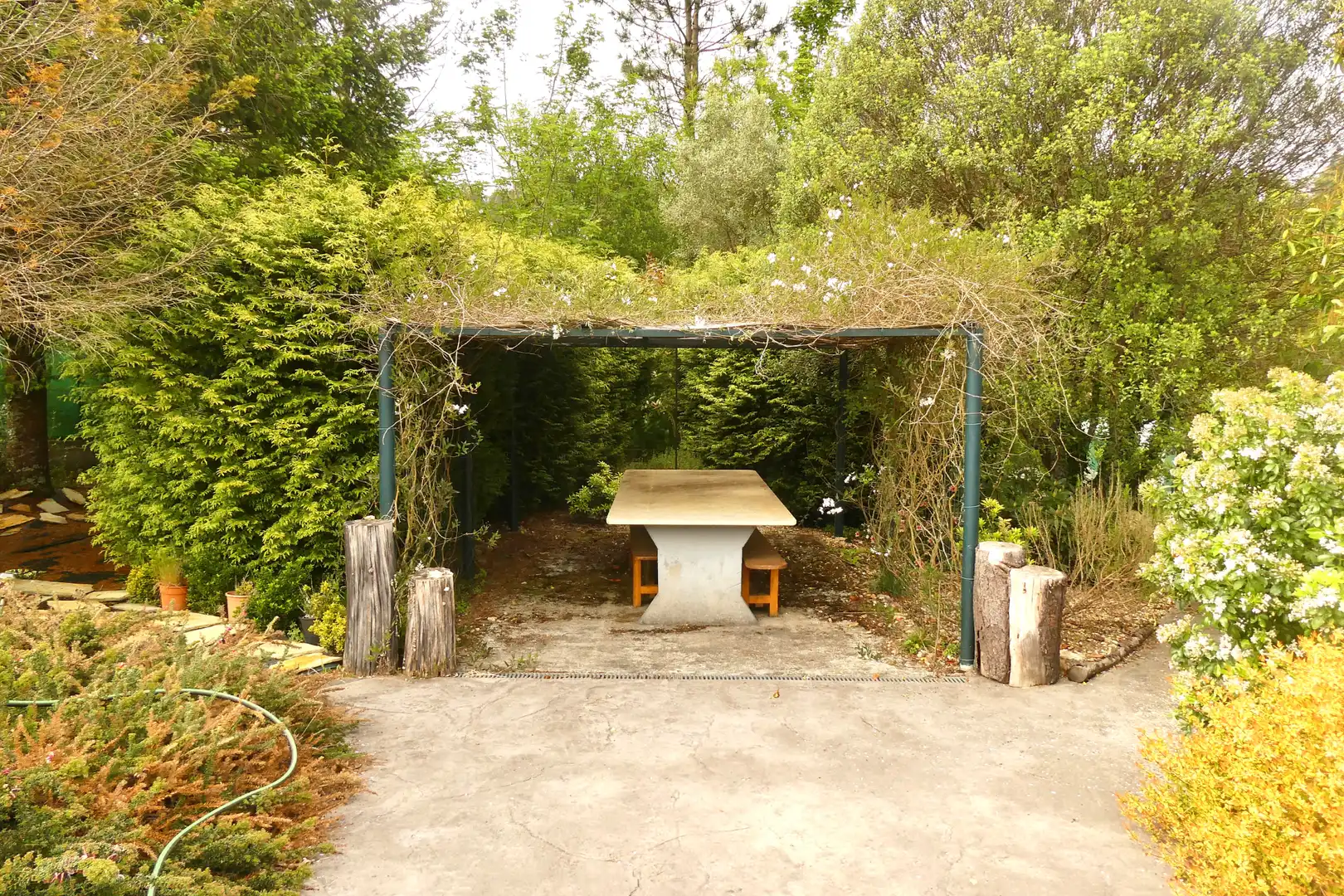 Jardí de Finca rústica en venda en San Sadurniño amb Jardí privat, Moblat i Forn