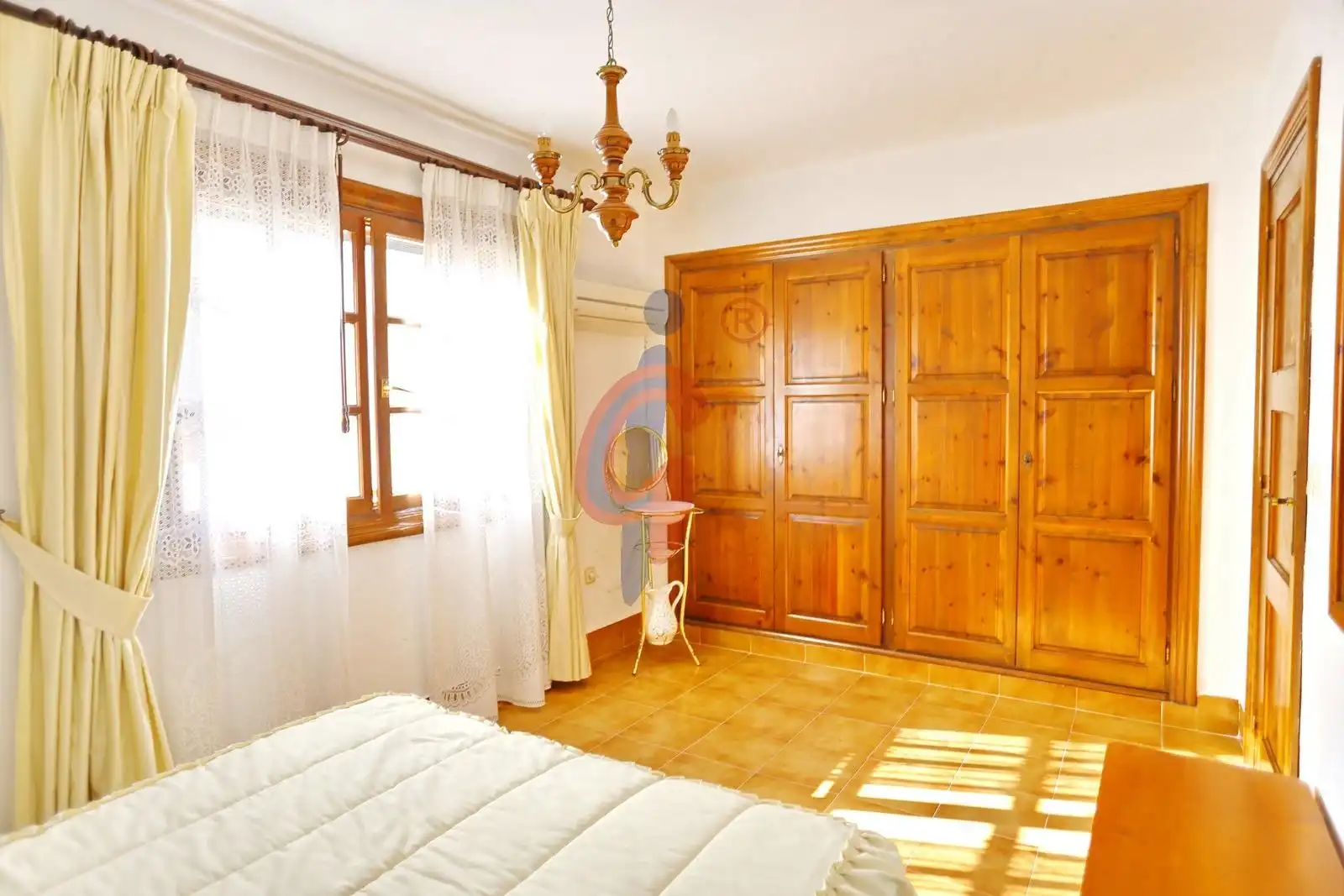 Habitación de Casa adosada en venta en Guardamar del Segura con Aire acondicionado, Calefacción y Terraza
