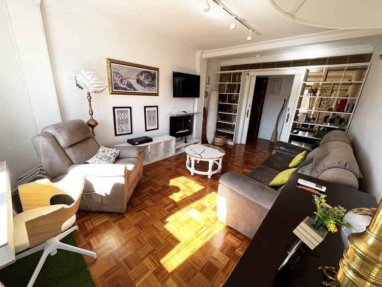 Sala d'estar de Pis de lloguer en  Madrid Capital amb Aire condicionat, Calefacció i Parquet