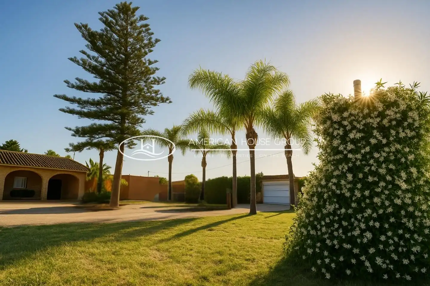 Exterior view of Houses for sale in Chiclana de la Frontera  with Private garden, Terrace and Storage room