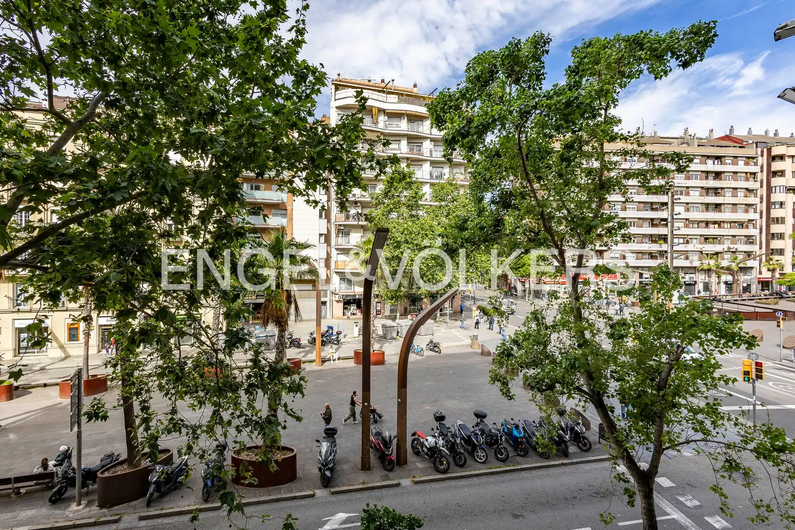 Exterior view of Flat for sale in Barcelona  with Air Conditioner, Heating and Balcony