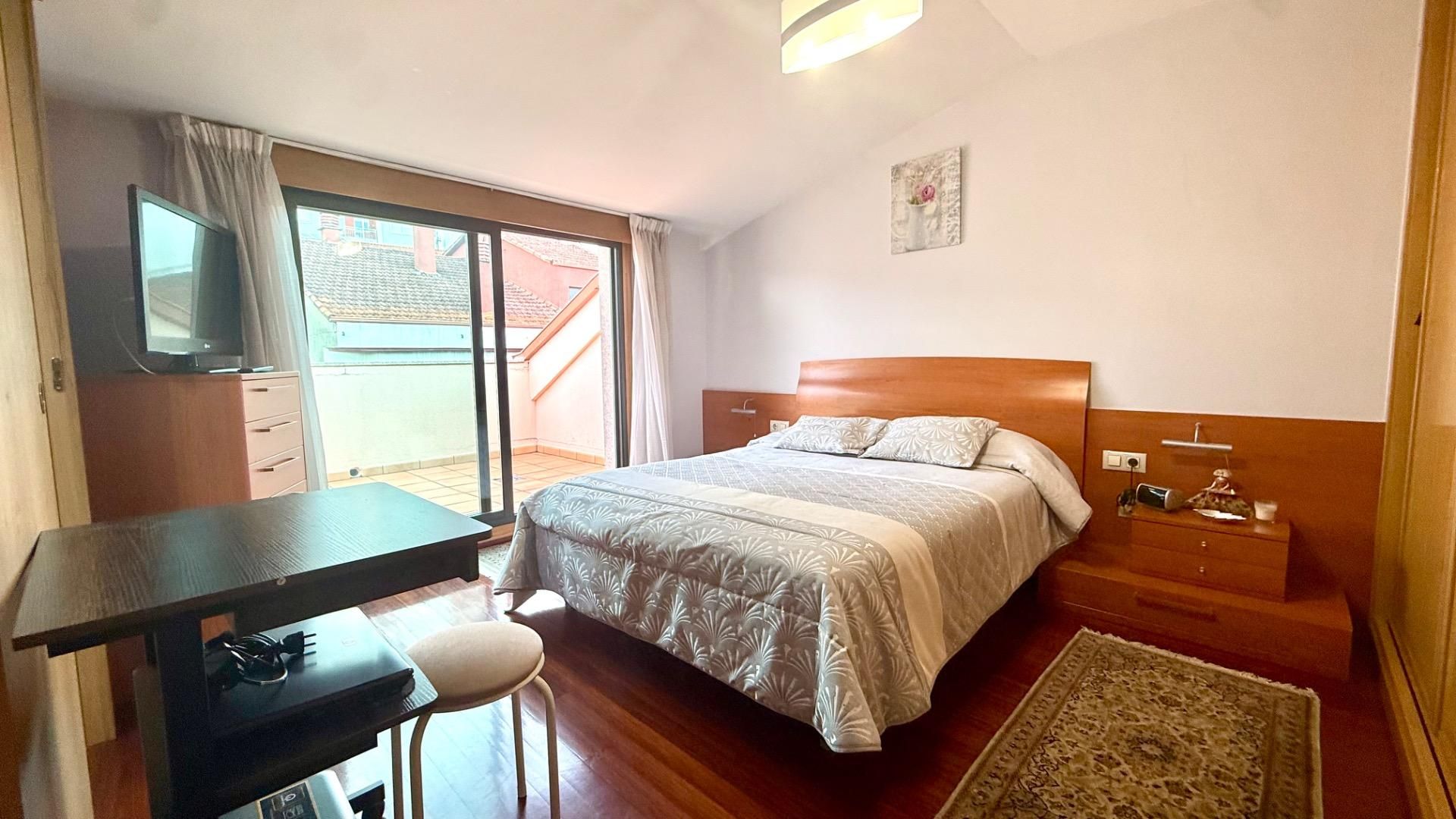 Bedroom of Apartment for sale in Ourense Capital   with Air Conditioner, Heating and Terrace