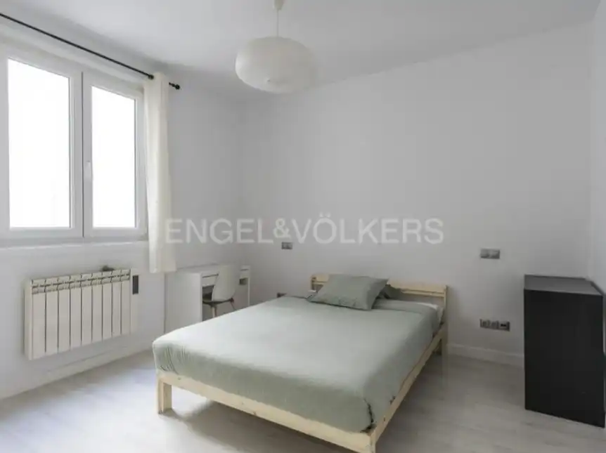 Schlafzimmer von Wohnung zum Verkauf in Madrid mit Klimaanlage, Heizung und Parkett